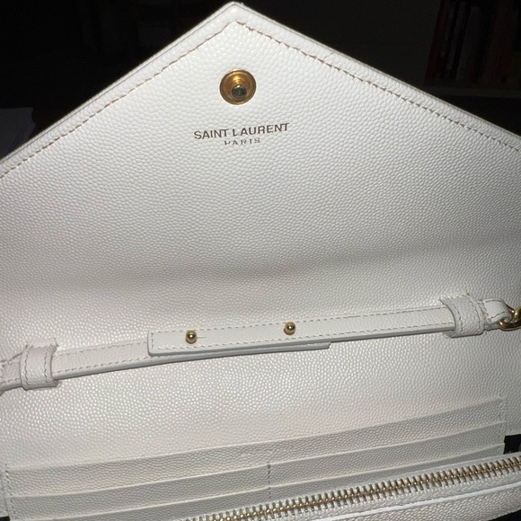 Saint Laurent Cassandre Chain Wallet - Picture 4 of 14